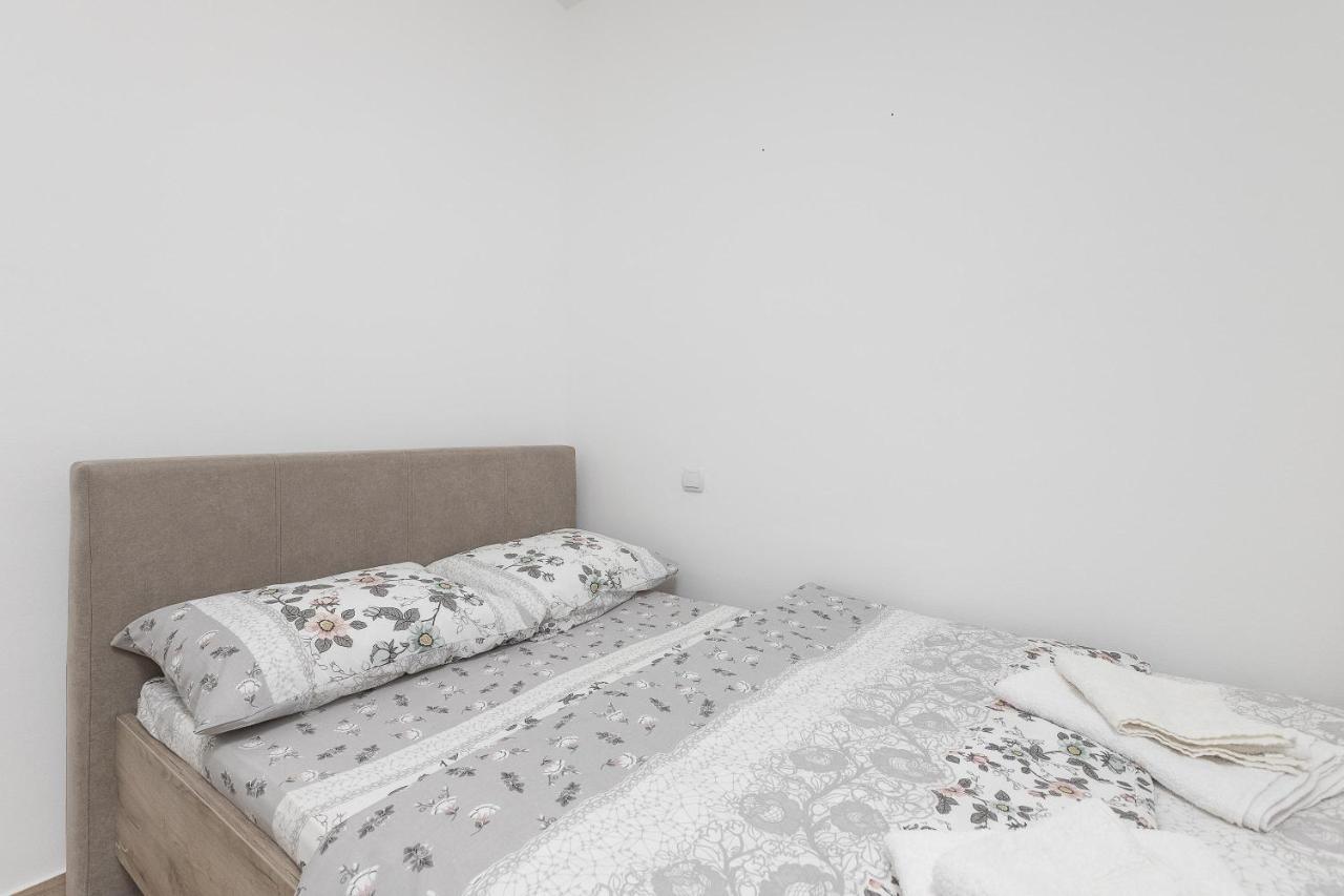 Muo Sea Front Apartments Kotor Exterior foto